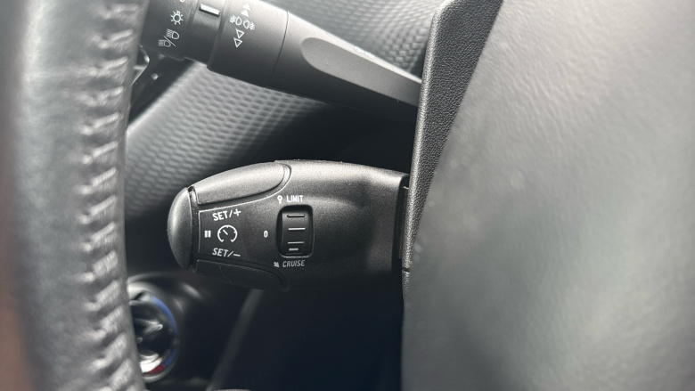 Peugeot 2008 1.2 PureTech Active 5dr Petrol Estate
